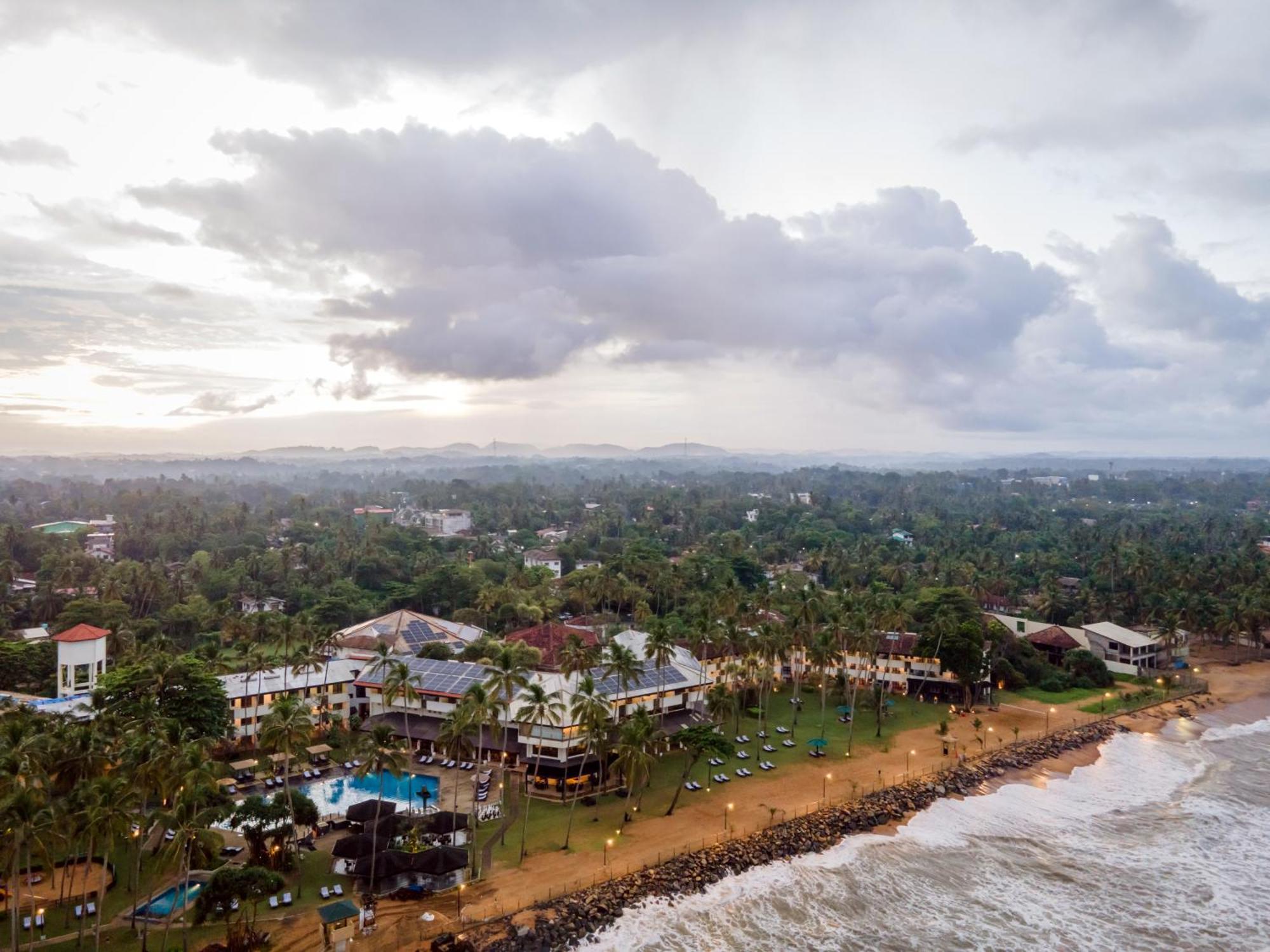 Tangerine Beach Hotel Kalutara Eksteriør bilde